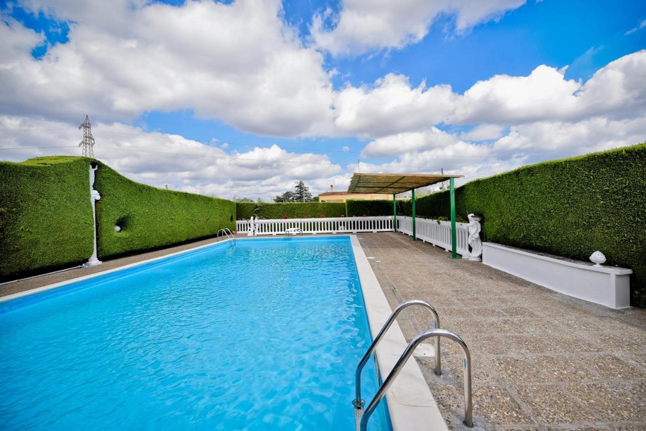 Willa I CINQUE TRULLI with Swimming Pool Martina Franca Zewnętrze zdjęcie