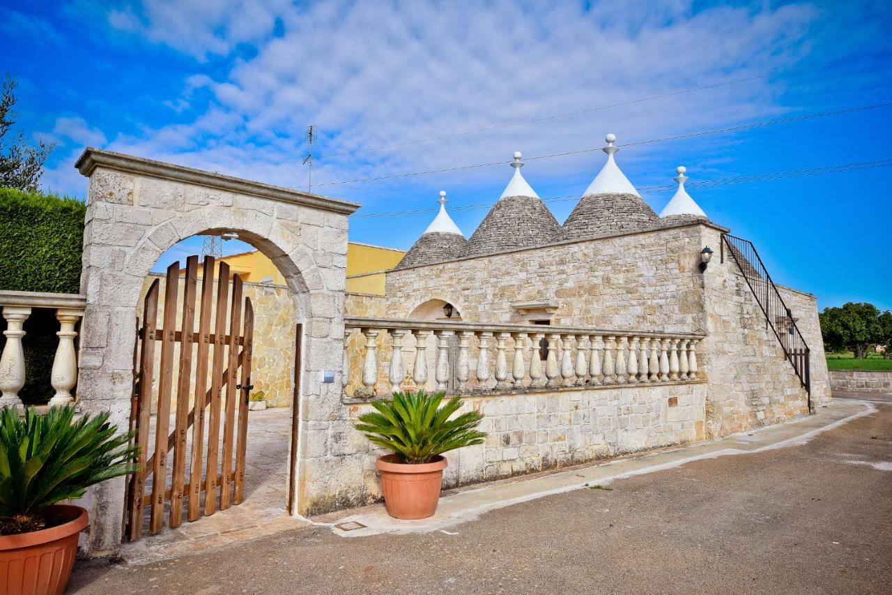 Willa I CINQUE TRULLI with Swimming Pool Martina Franca Zewnętrze zdjęcie